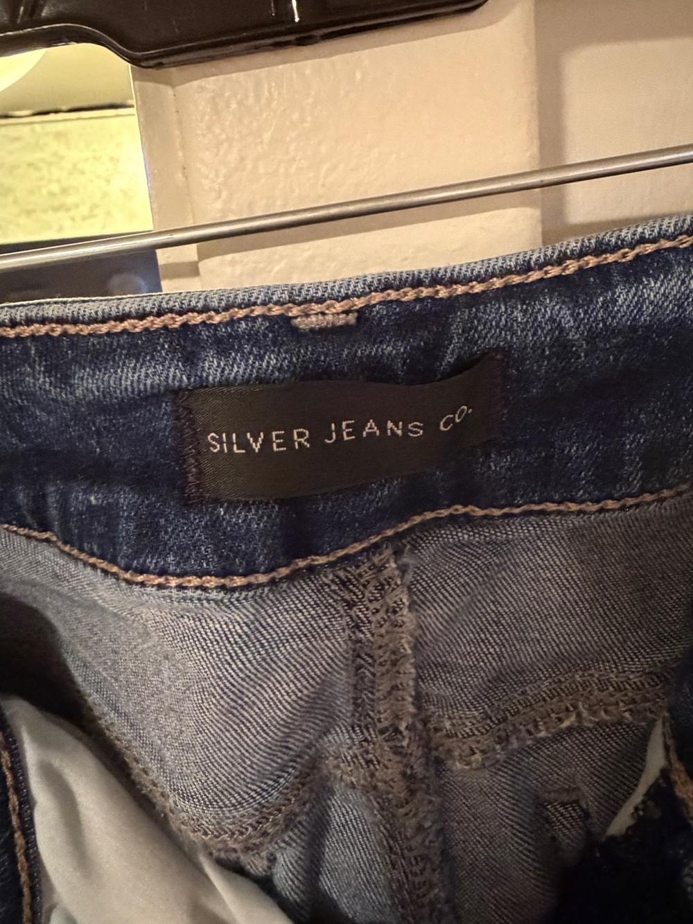 Silver Jeans Dark Blue Denim Shorts - Picture 2 of 6